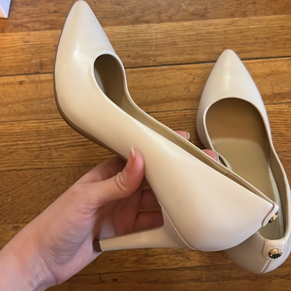 Michael Kors - Cream Heels - Picture 5 of 8